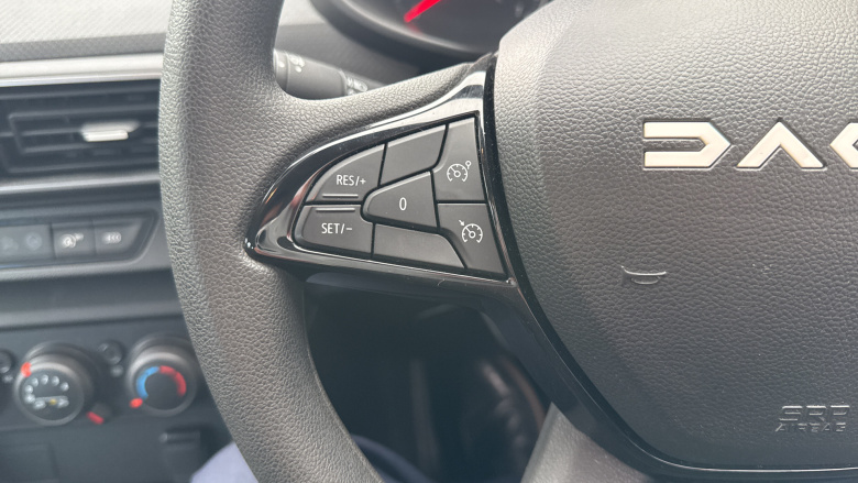 Dacia Jogger 1.0 TCe Essential 5dr Petrol Estate